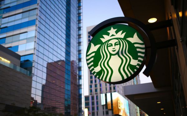 Thương hiệu cà phê nổi tiếng khắp thế giới - Starbucks